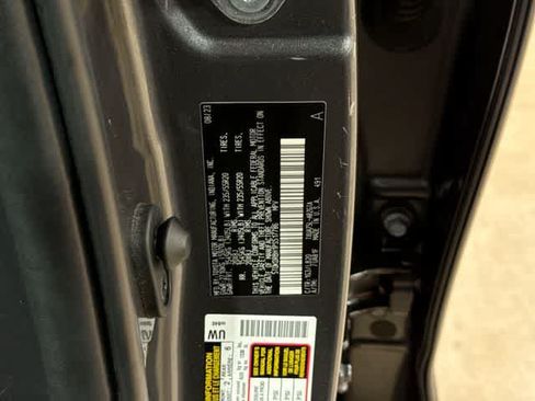 Used 2023 Toyota Highlander Limited AWD/4WD image 14