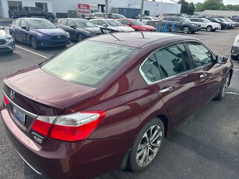 Used 2015 Honda Accord Sport image 2
