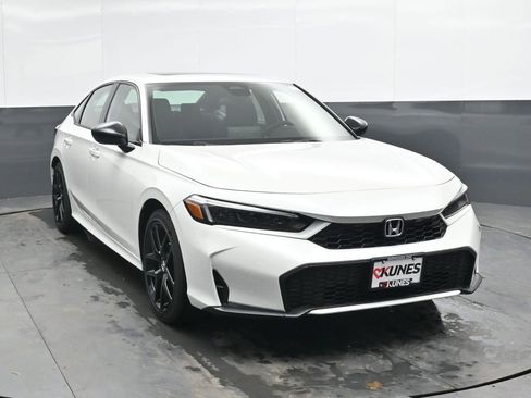 New 2026 Honda Civic Sport image 4