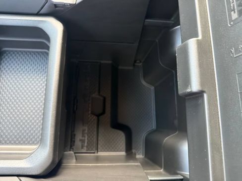 New 2026 RAM 1500 Laramie AWD/4WD image 32