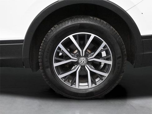 Used 2021 Volkswagen Tiguan S image 11