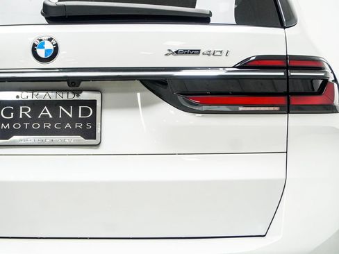 Used 2026 BMW X7 xDrive40i AWD/4WD image 15