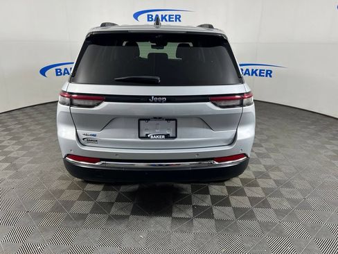 Used 2022 Jeep Grand Cherokee Limited 4xe w/ Luxury Tech Group II AWD/4WD image 5