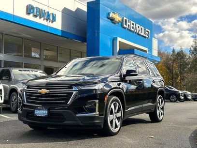 Certified 2023 Chevrolet Traverse LT w/ LT Premium Package