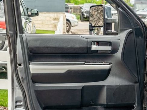 Used 2018 Toyota Tundra SR5 w/ TRD Off Road Package image 16