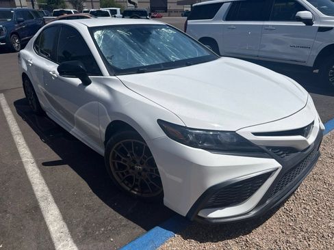 Used 2023 Toyota Camry SE w/ Protection Package (Q2) (TMS) FWD image 2