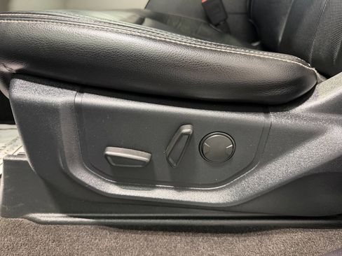 Used 2019 Ford F150 Lariat AWD/4WD image 31