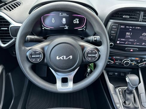 Certified 2023 Kia Soul LX image 15
