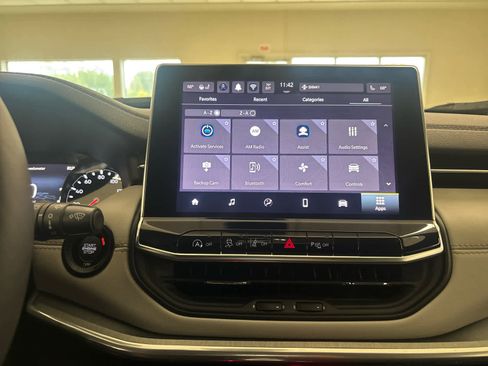 Used 2024 Jeep Compass Limited image 39