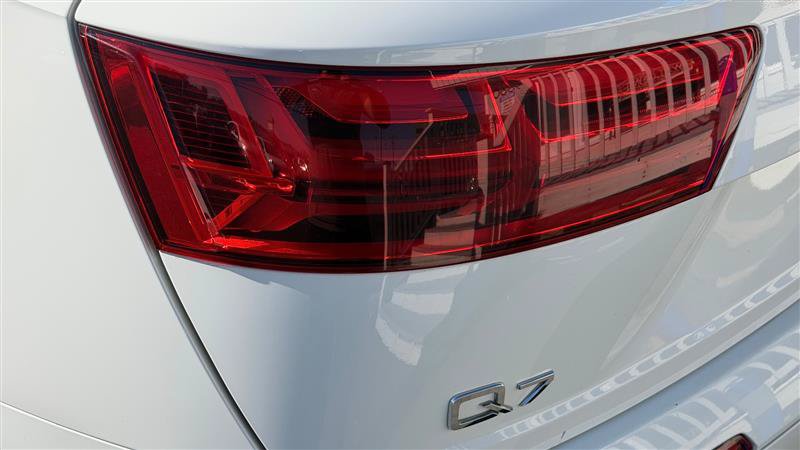 Used 2019 Audi Q7 3.0T Premium w/ Convenience Package AWD/4WD image 13