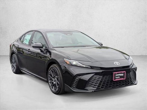 New 2025 Toyota Camry SE image 8