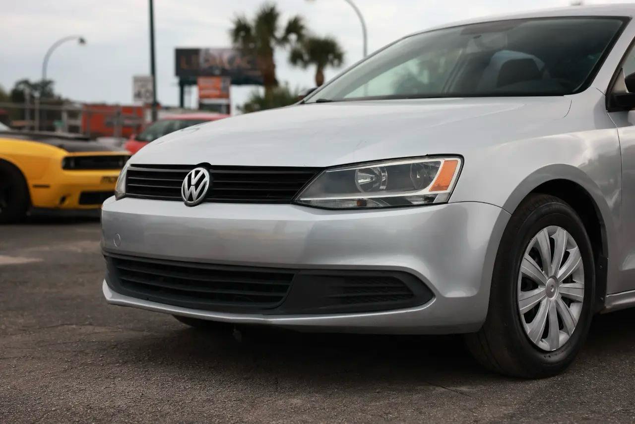 Used 2012 Volkswagen Jetta S FWD image 23