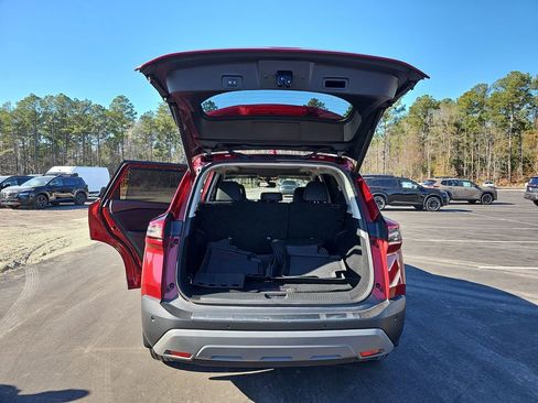 Used 2021 Nissan Rogue SL w/ Premium Package image 16