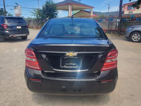 Used 2019 Chevrolet Sonic LT image 3