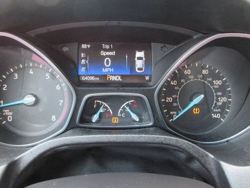 Used 2018 Ford Focus SE FWD image 33