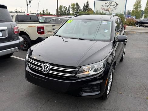 Used 2016 Volkswagen Tiguan S FWD image 4