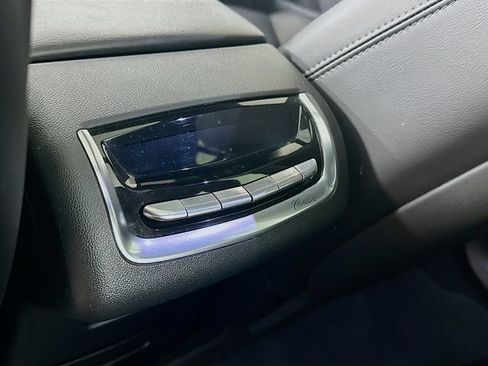Used 2022 Cadillac XT6 Premium Luxury AWD/4WD image 33