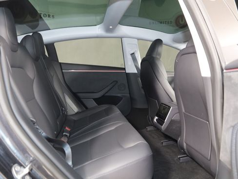 Used 2025 Tesla Model 3 Long Range image 16