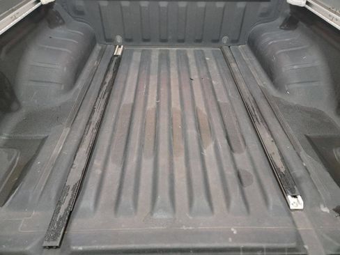 Used 2014 Nissan Frontier SV w/ SV Value Truck Package image 43