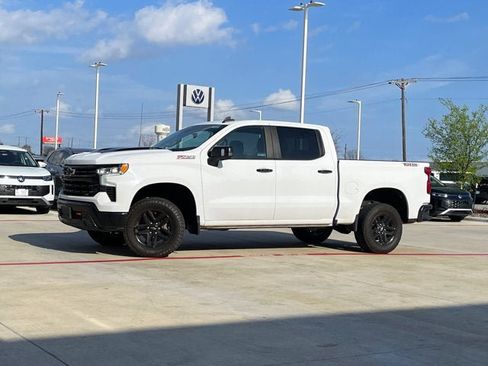 Used 2023 Chevrolet Silverado 1500 LT Trail Boss w/ LT Trail Boss Premium Package AWD/4WD image 1