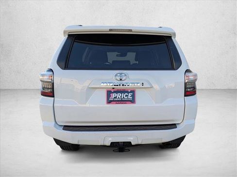 Certified 2022 Toyota 4Runner SR5 Premium image 7