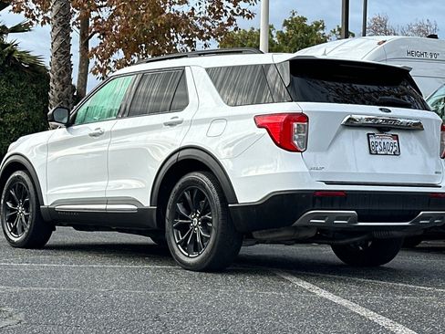 Certified 2020 Ford Explorer XLT w/ Equipment Group 202A image 6