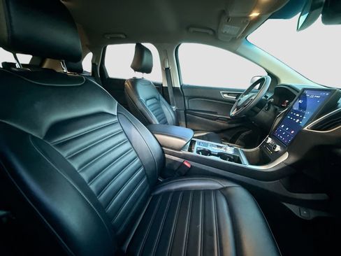 Used 2024 Ford Edge SEL w/ Convenience Package image 30