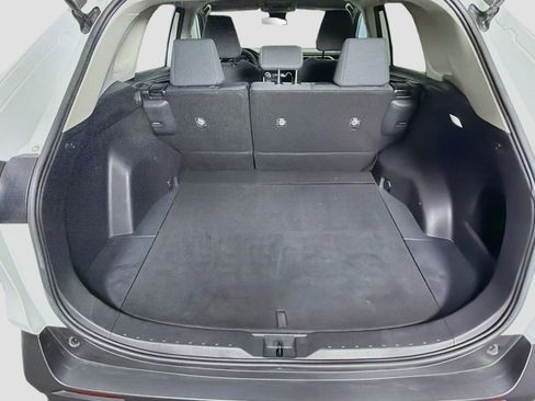 Used 2023 Toyota RAV4 LE FWD image 28