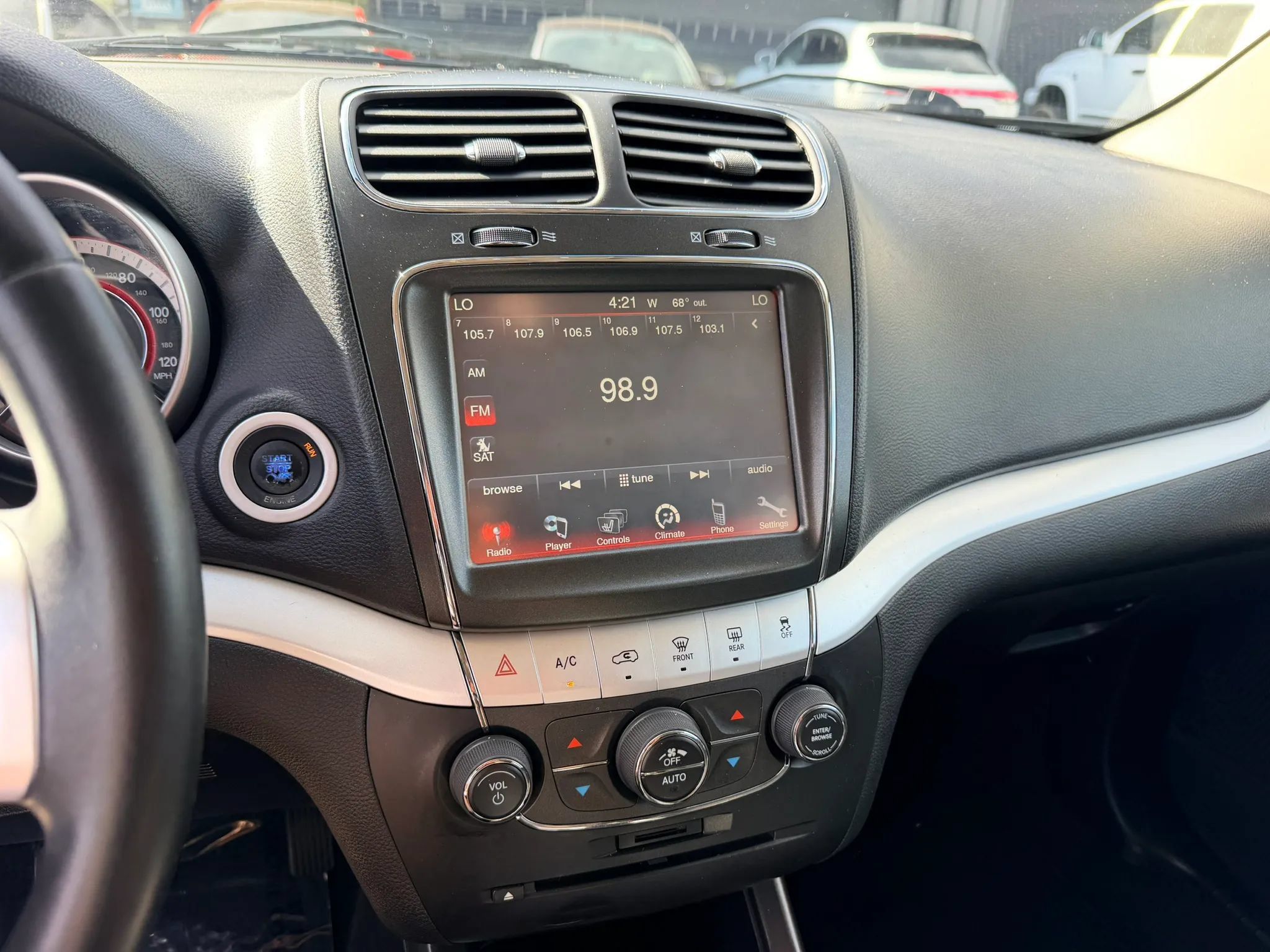 Used 2012 Dodge Journey R/T w/ Flexible Seating Group FWD image 12