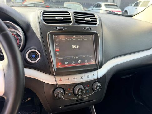 Used 2012 Dodge Journey R/T w/ Flexible Seating Group FWD image 12