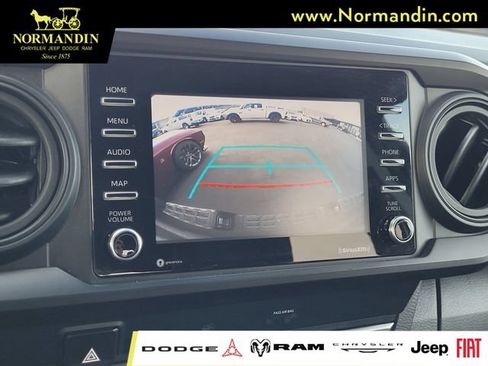 Used 2022 Toyota Tacoma SR w/ SR Convenience Package RWD image 10