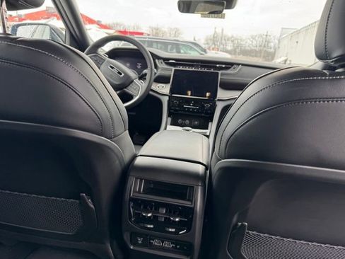 New 2025 Jeep Grand Cherokee Limited 4xe w/ Trailer Tow Package image 20