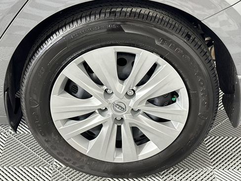 Certified 2025 Nissan Sentra S FWD image 10