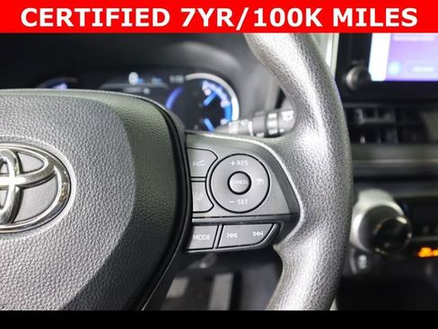 Used 2025 Toyota RAV4 XLE AWD/4WD image 23