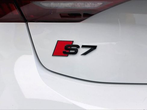 Used 2025 Audi S7 Premium Plus image 32