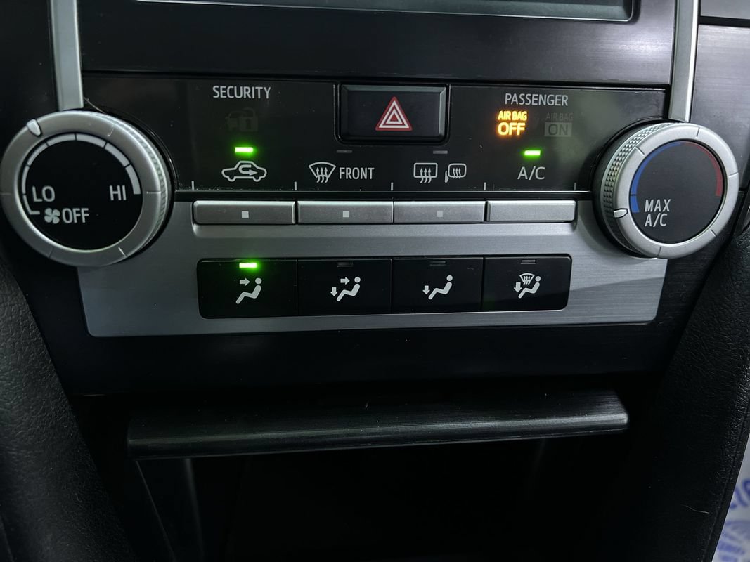 Used 2012 Toyota Camry SE FWD image 22