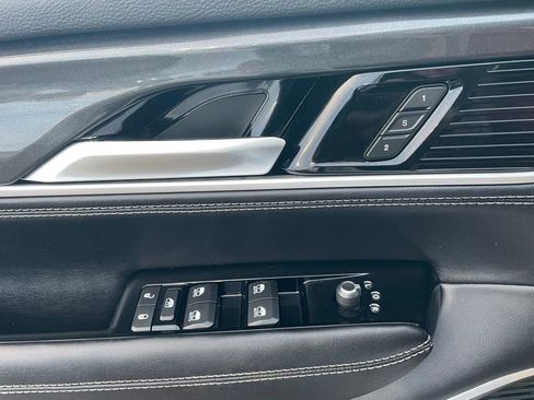 Used 2023 Jeep Wagoneer 4X4 w/ Convenience Group I image 33