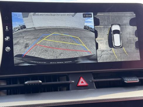 New 2025 Kia Sportage SX image 10