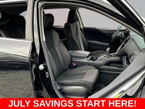 Used 2024 Subaru Outback Premium AWD/4WD image 37