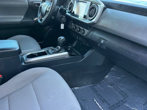 Used 2019 Toyota Tacoma SR5 image 15