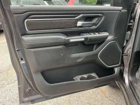 Used 2023 RAM 1500 Laramie AWD/4WD image 17