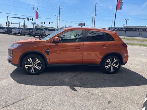 Used 2020 Mitsubishi Outlander Sport ES image 4