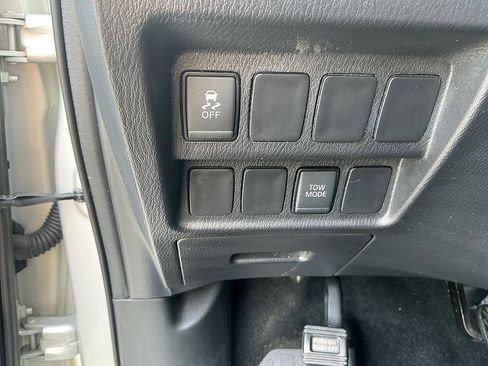 Used 2019 Nissan Pathfinder S image 13