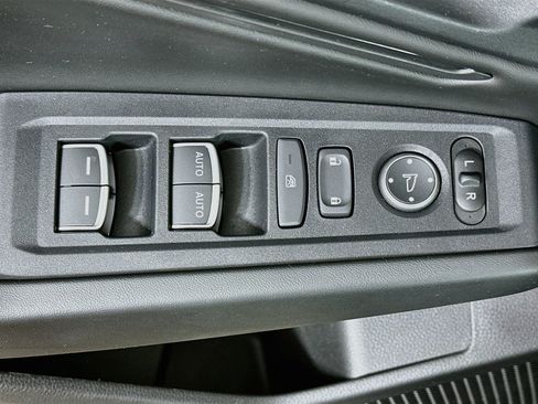 Used 2025 Honda Accord SE image 15