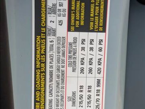 Used 2025 Volkswagen Taos SE FWD image 19