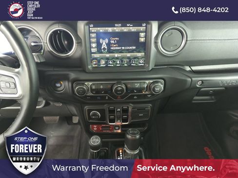 Used 2023 Jeep Wrangler Unlimited Rubicon 4xe w/ Cold Weather Group AWD/4WD image 24
