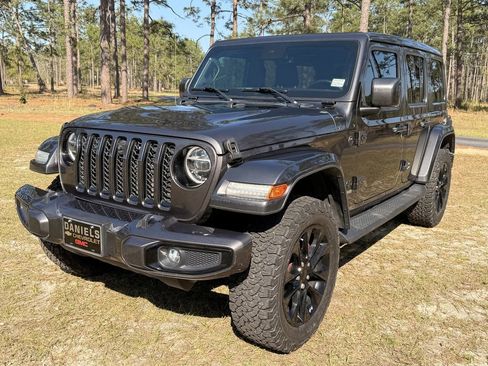 Used 2021 Jeep Wrangler Unlimited Sahara AWD/4WD image 1