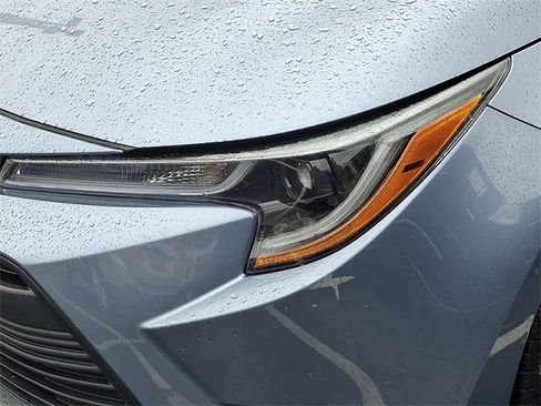 Used 2024 Toyota Corolla LE image 9