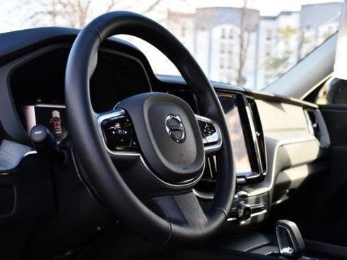 Certified 2025 Volvo XC60 B5 Plus w/ Climate Package image 11