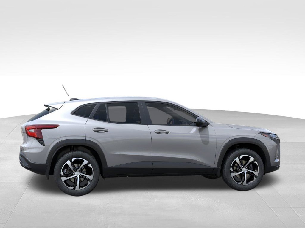 Used 2026 Chevrolet Trax RS w/ Driver Confidence Package FWD image 7